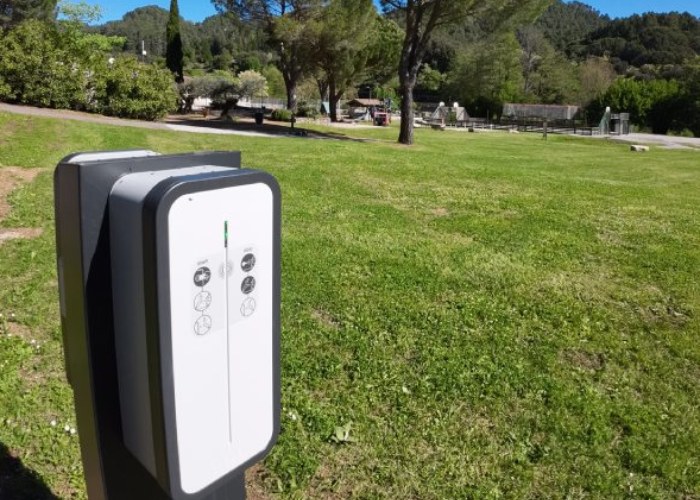 borne recharge voiture électrique 